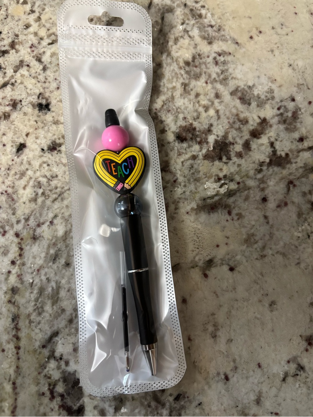 NWOT Heart 'Teach' pen